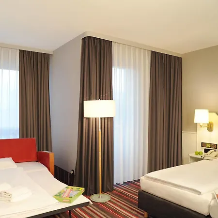 Mercure Bad Homburg מלון 4*